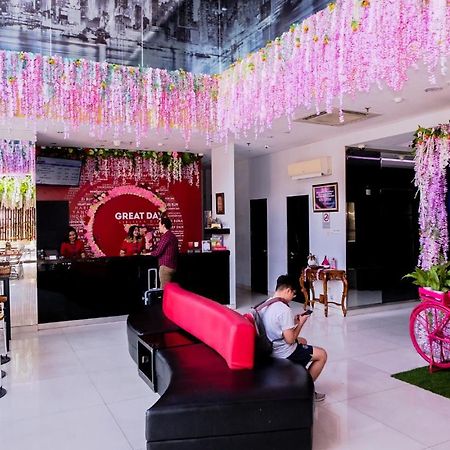 G Suites Hotel By Amithya Surabaja Exteriér fotografie